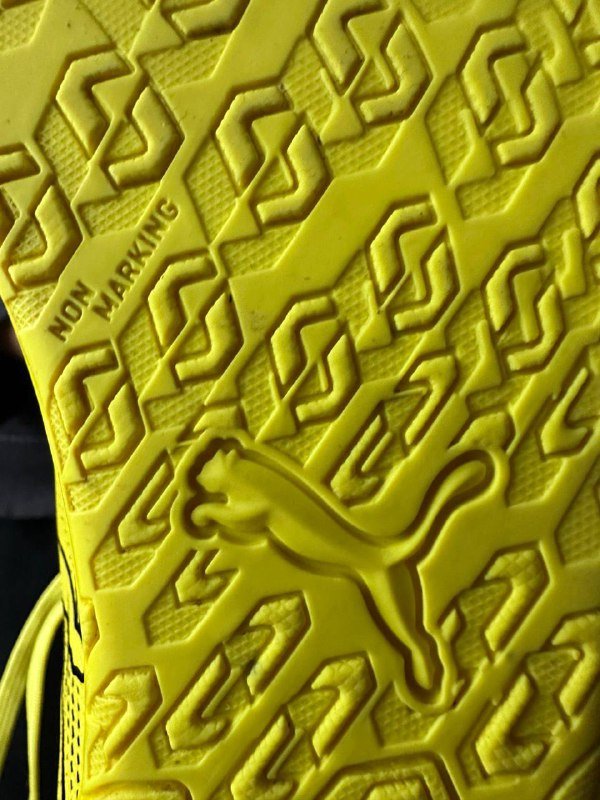 Жёлтые бутсы Puma размер 38,5 5
