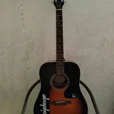Акустическая гитара Epiphone с утеплённым чехлом 1