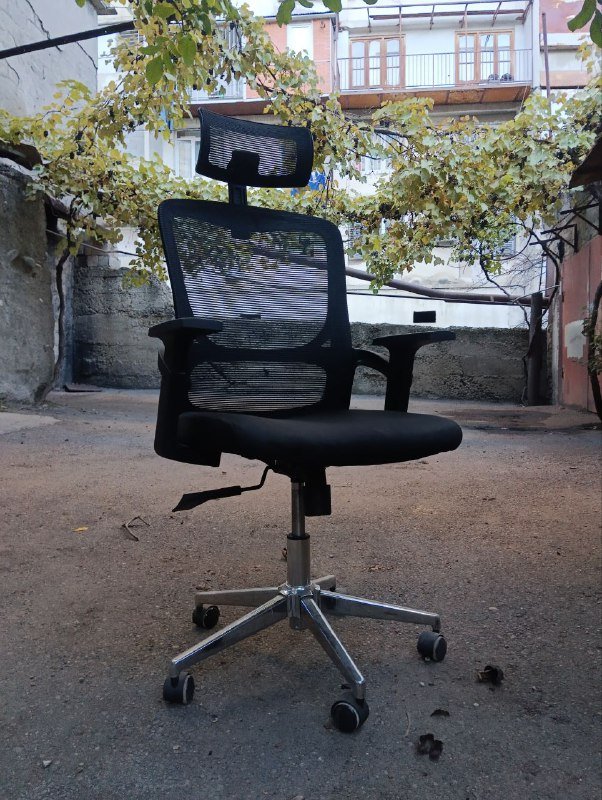 Стол раскладной, консоль, тумбочка, кресло компьютерное, зеркало, пылесос, удлинитель 8