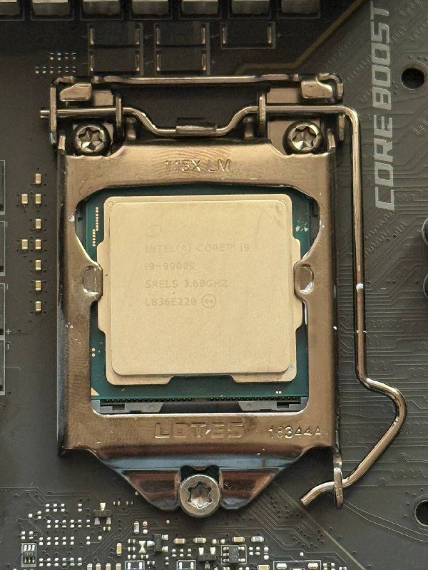 i9 9900k процессор, MSI Z390 материнская плата, 2x16GB Corsair RAM 2