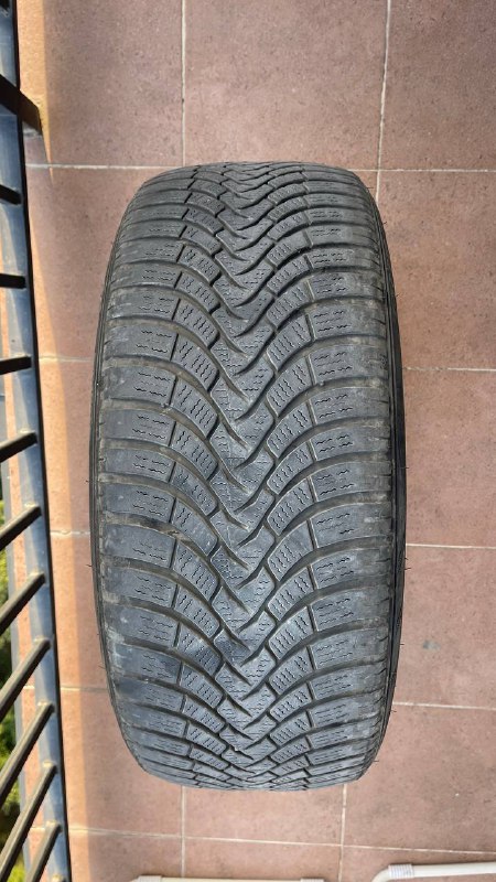 Шины Kumho ECSTA LX Platinum 2 шт, Falken Eurowinter HS01 2 шт 6