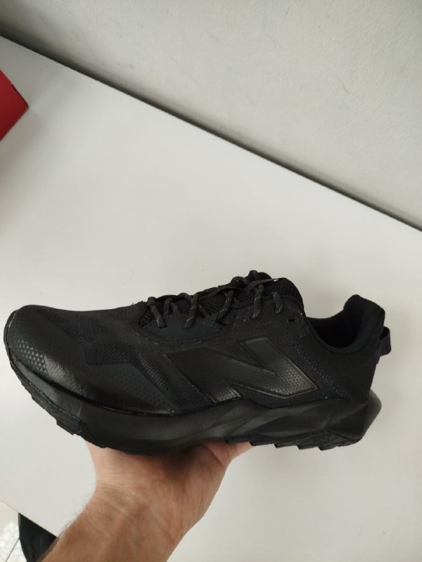 Спортивные оригинальные кроссовки New Balance 2