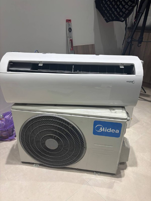 Кондиционер Midea