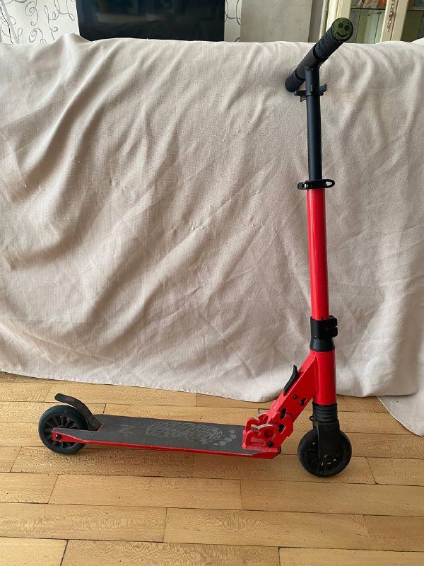 Детский самокат Shultz и комплект защиты