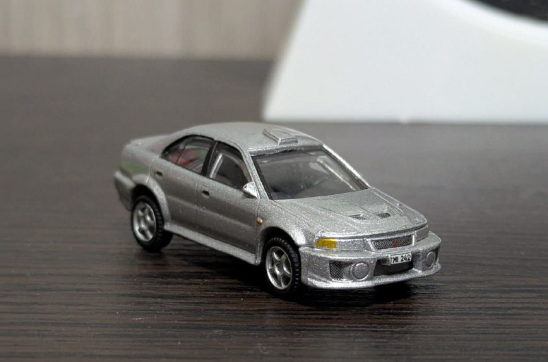 Коллекционные машинки Hongwel 1:73 2