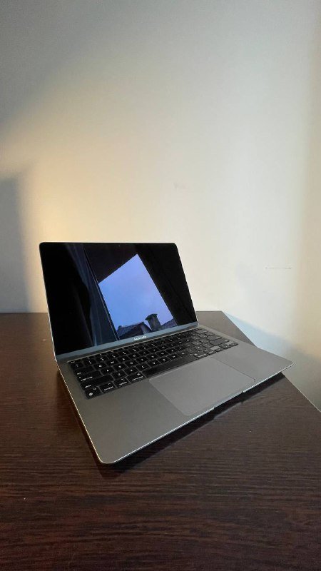 Macbook Air 13 M1 8/256 2
