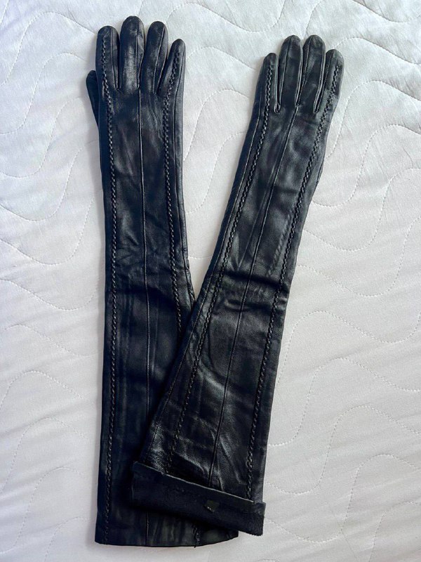 Утепленные лосины Calzedonia, Мужская толстовка Woodland, Платок, Майка Bed bear, Кожаные перчатки, Пляжная накидка, Лосьон для тела, Кружевная накидка 7