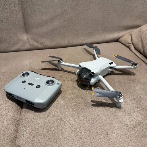 DJI Mini 3 дрон с пультом или без