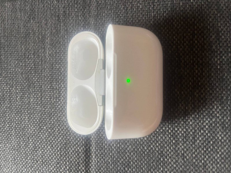 оригинальный зарядочный кейс Airpods Pro 1