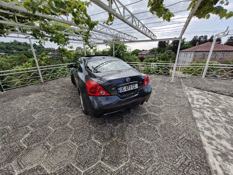 Nissan altima cupe 2012 3