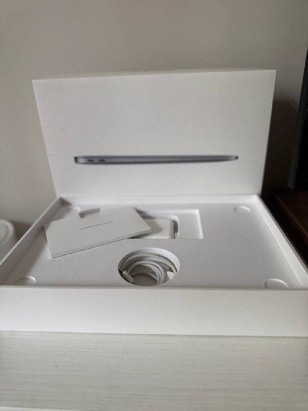 Apple MacBook Air 13” 2020 8 ГБ SSD 256 ГБ 3
