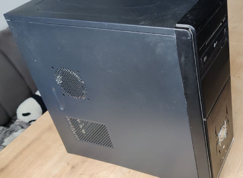 Блок питания Corsair CX750M, Водяное охлаждение Arctic Liquid Freezer II 120, Сплит клавиатура Corne, Кабель питания, Raspberry Pi Zero v1.3, Резак для бумаг, Корпуса для компьютера, Адаптеры Apple, USB - Wi-Fi адаптеры 5
