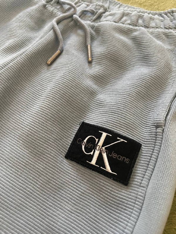 Детский костюм Calvin Klein 8-11 лет 2