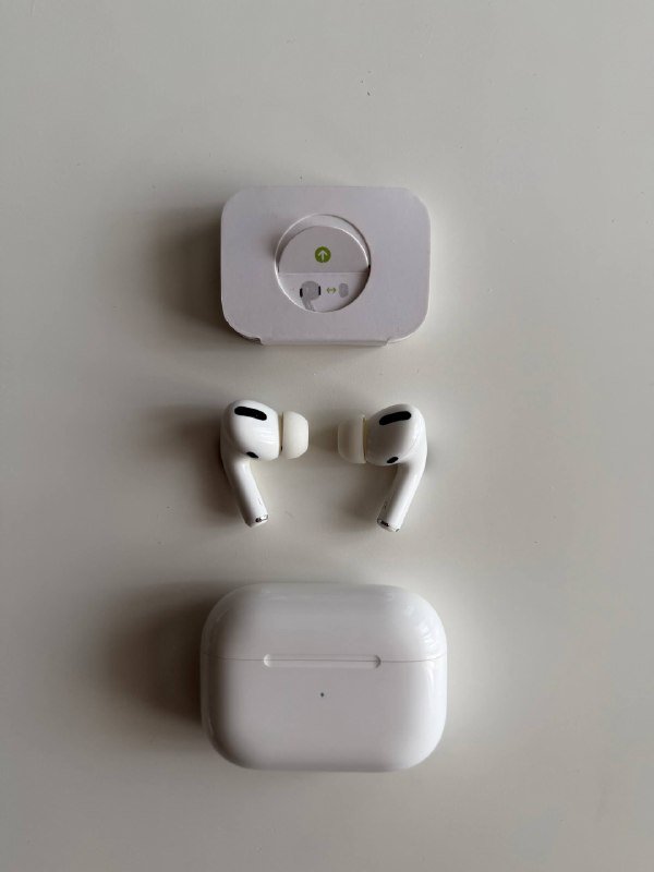 AirPods Pro 1 Gen из ОАЭ с амбушюрами и зарядкой