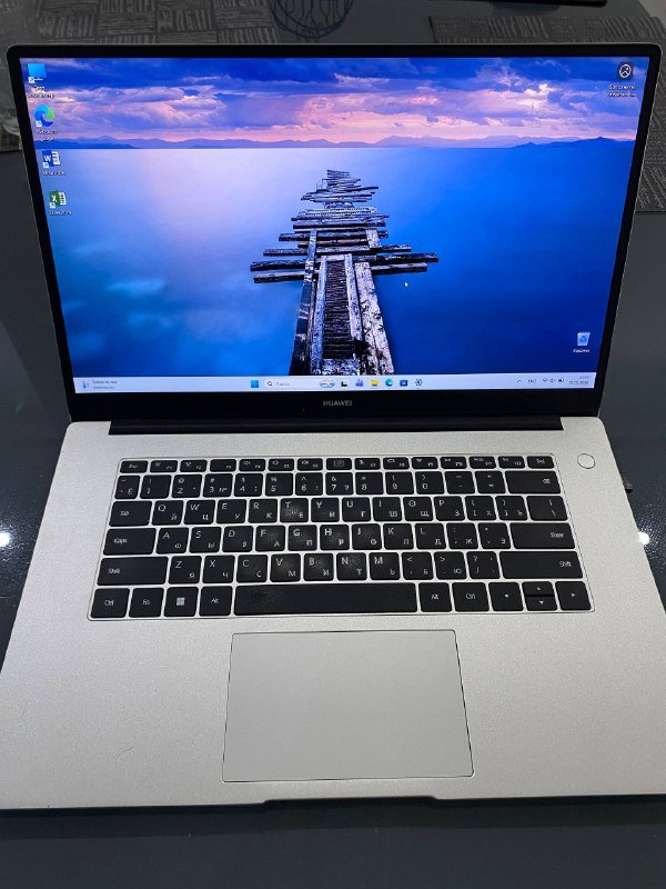 Ноутбук Huawei MateBook
