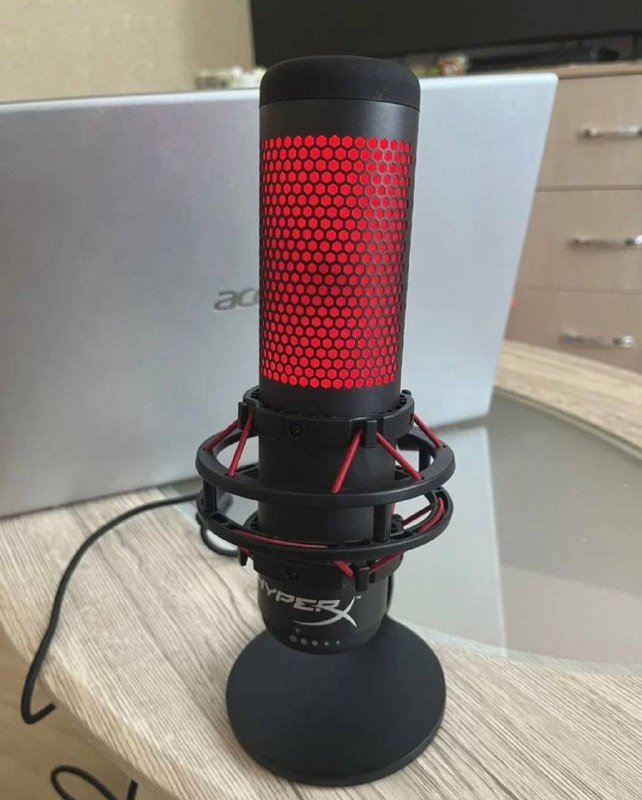 Игровой микрофон HyperX QuadCast 2