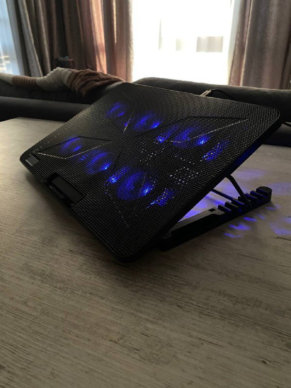 Охлаждающая кулер подставка для ноутбука с подсветкой