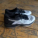 Кроссовки Asics 2
