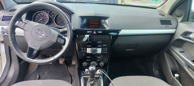 Opel Astra H 2010 года