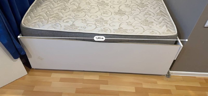 Кровать с матрасом 2