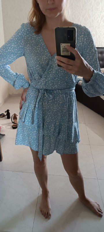 Чёрная Mango, белая Twin-set, красная Karen Millen майка, розовая блуза, оранжевые бермуды COS, голубое платье, цветное платье Springfield 8