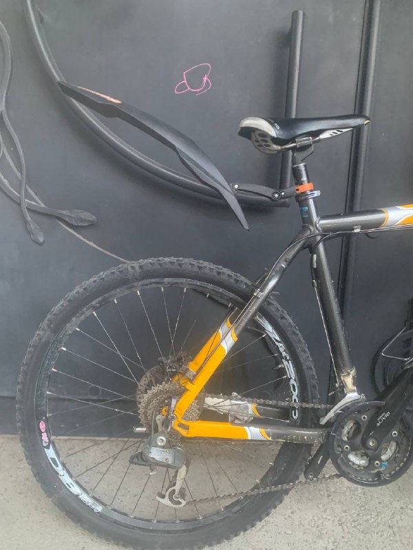 Велосипед бренд гиант на гидравлических тормозах 3