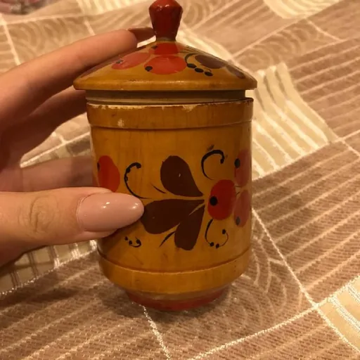 Старинная деревянная сахарница
