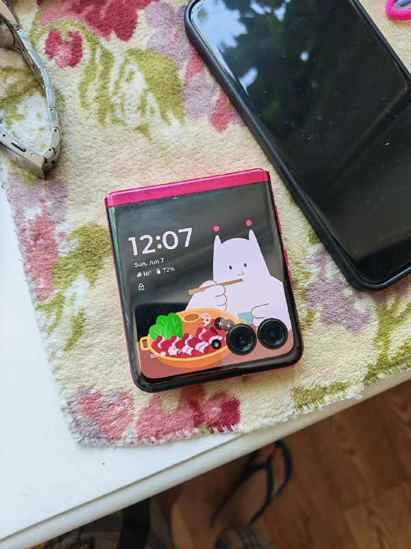 Motorola RAZR 40 Ultra 1