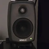 Мониторы Genelec 8010A с подставками и кабелями 2