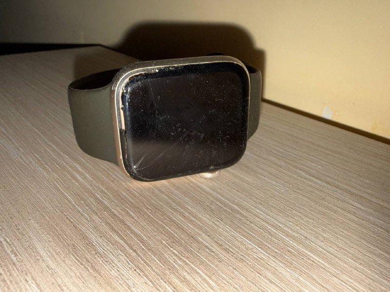 iPhone 12 Mini 128 ГБ, Apple Watch Series 4 в комплекте 2