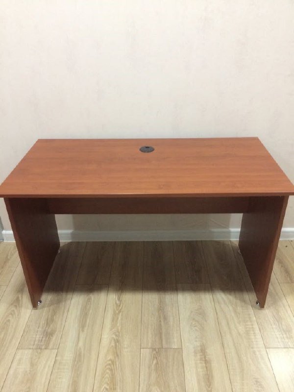 Компьютерный стол 120 х 60