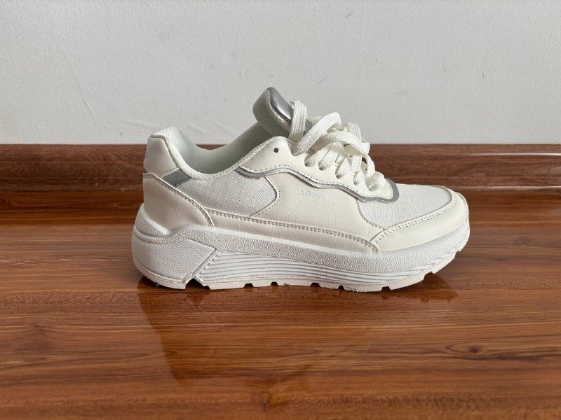 Кроссовки Levis размер EU 39 4