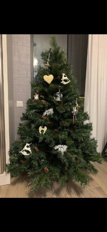 Ёлка с шишками 1,5-1,6 метра