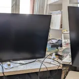 Клавиатура Keychron Q8 Knob, монитор LG 27UN880P-B, монитор Acer240Y 2