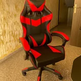 Игровое кресло и компьютерный стол 8