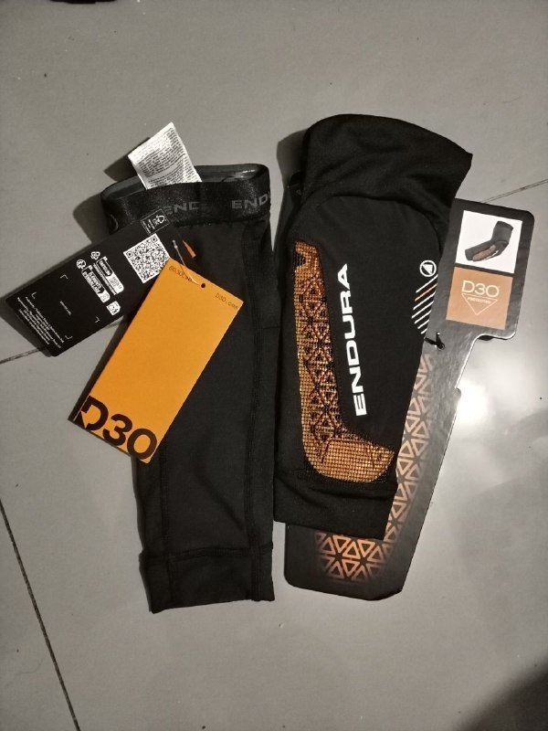 Защита локтей Endura MT500 Ghost D3O
