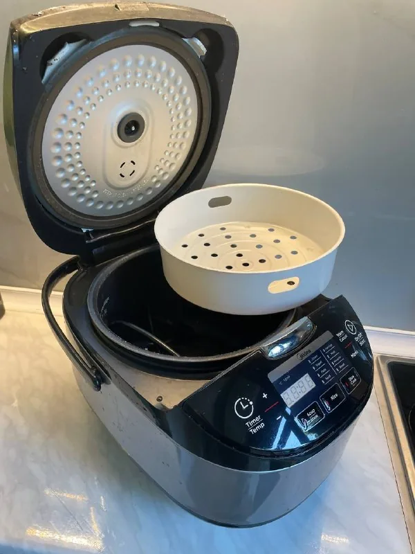 Мультиварка Midea 1