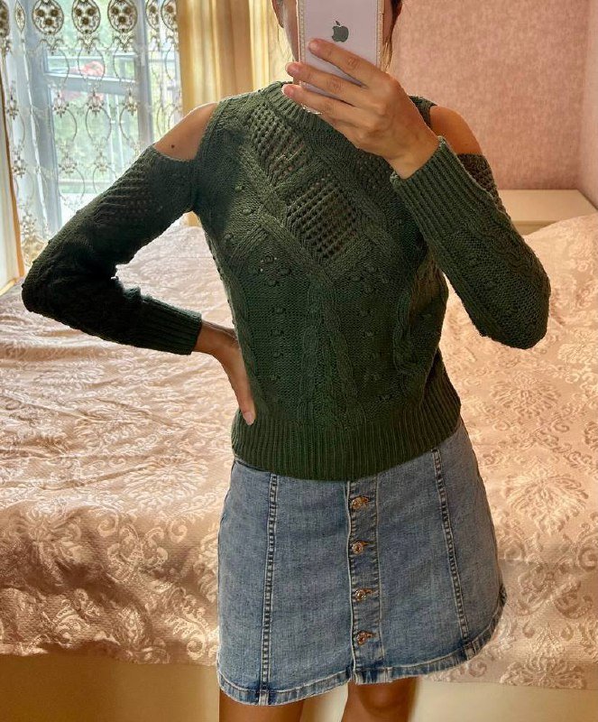 Теплый свитер размер S-M