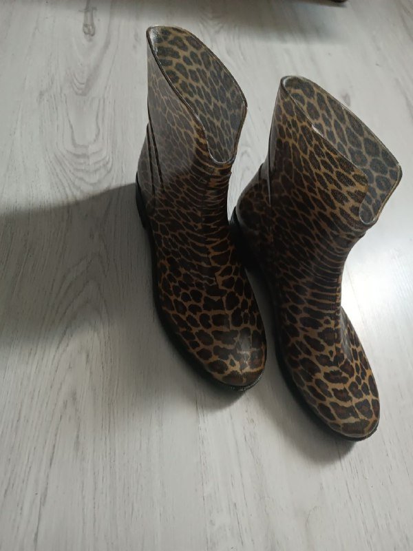 Резиновые сапоги