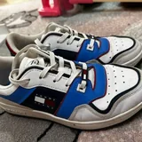 Кроссовки Diesel, серые кроссовки, кроссовки Tommy Hilfiger, кеды D&G, лоферы Loro Piana 3