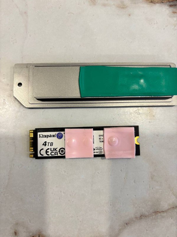 Жесткий диск Kingston FURY Renegade 4TB PCIe Gen 4 NVMe M.2 SSD 2