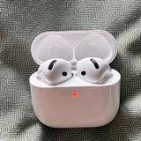 AirPods 4 с активным шумоподавлением 2
