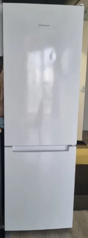 Холодильник Indesit TS 4180