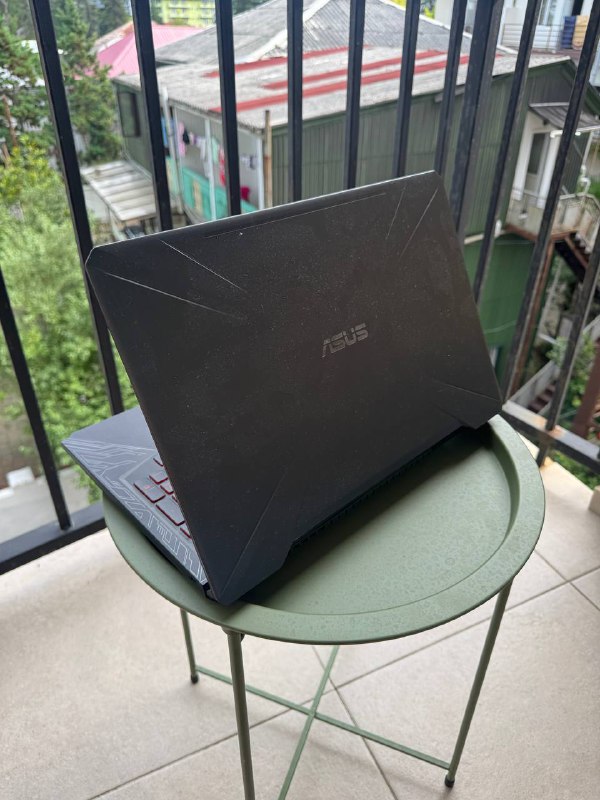 Игровой ноутбук ASUS i7 GTX 1060 16GB RAM 3