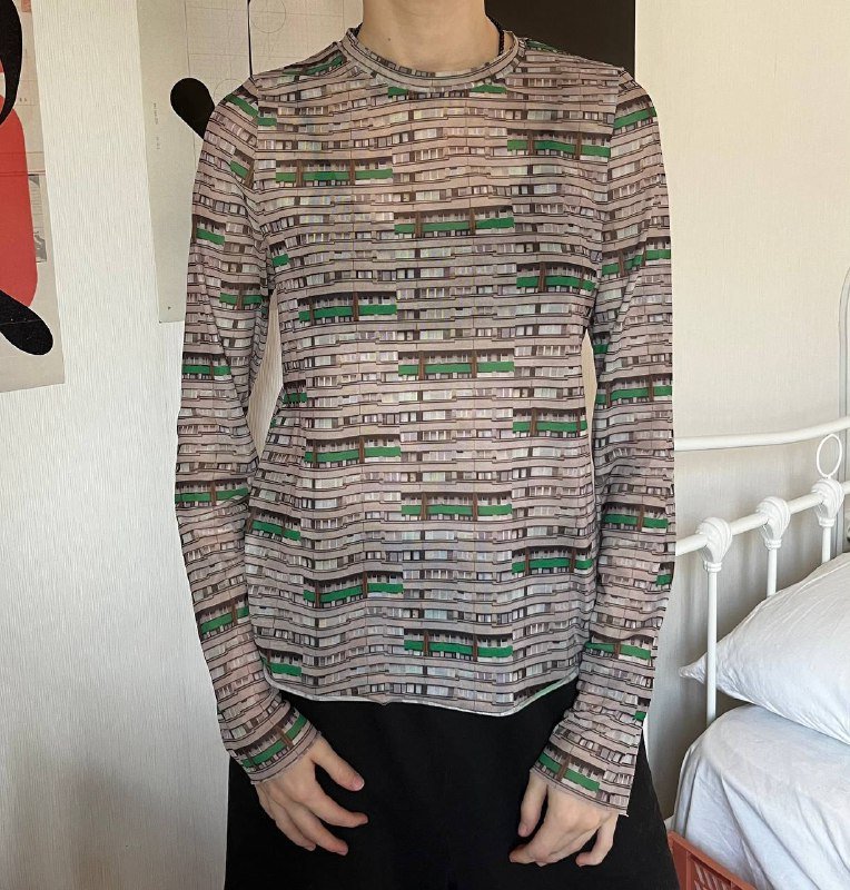 свитшот Puma, кофта ZNY, худи коричневое, кофта-сетка, 2 рамки JYSK, диффузор Dyson 8