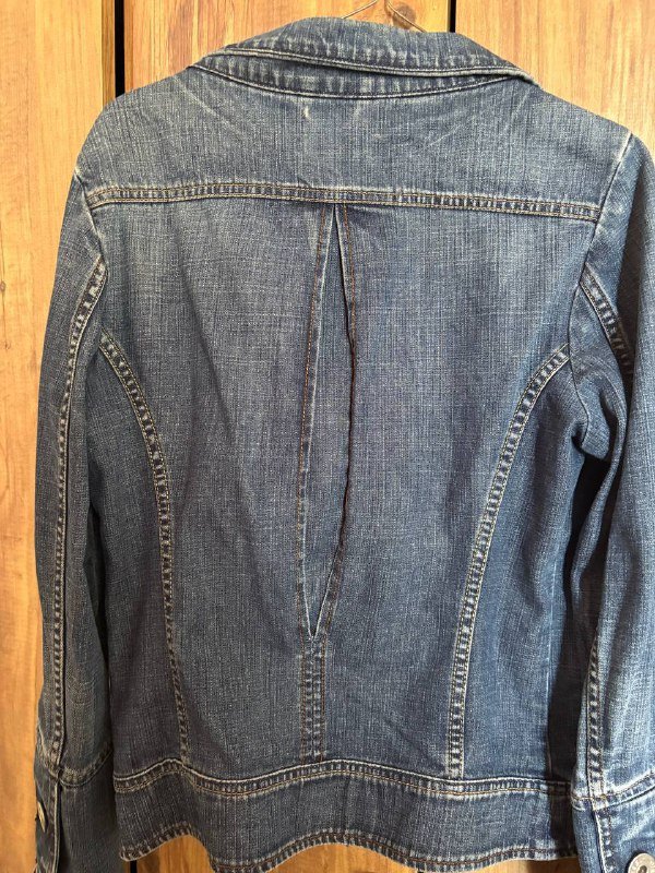 Куртки размер М 2