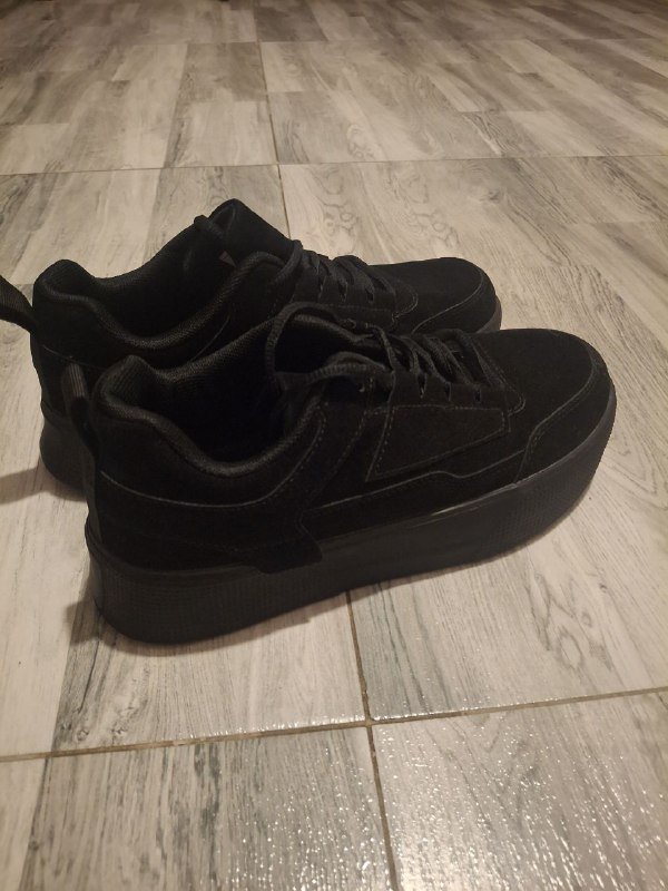 Кроссовки женские размер 38 новые 2