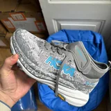 Кроссовки Hoka Speedgoat 6 GTX 2