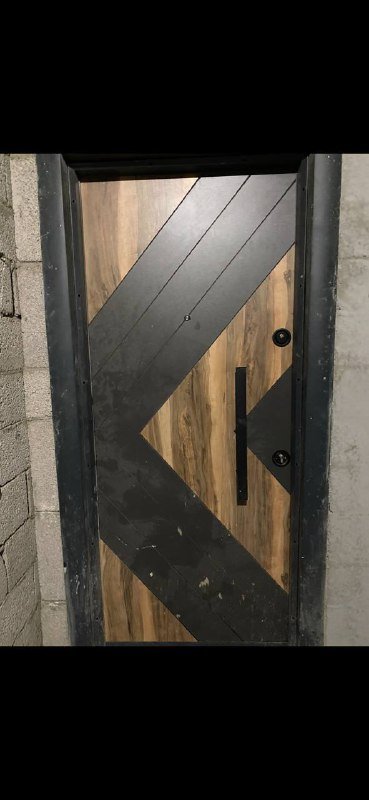 Дверь от застройщика