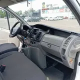 Renault Trafic 2012 1